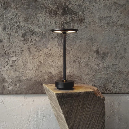 Kestrion Minimalist Brass Table Lamp