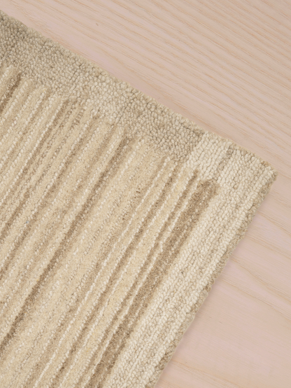 Timeless beige living room rug