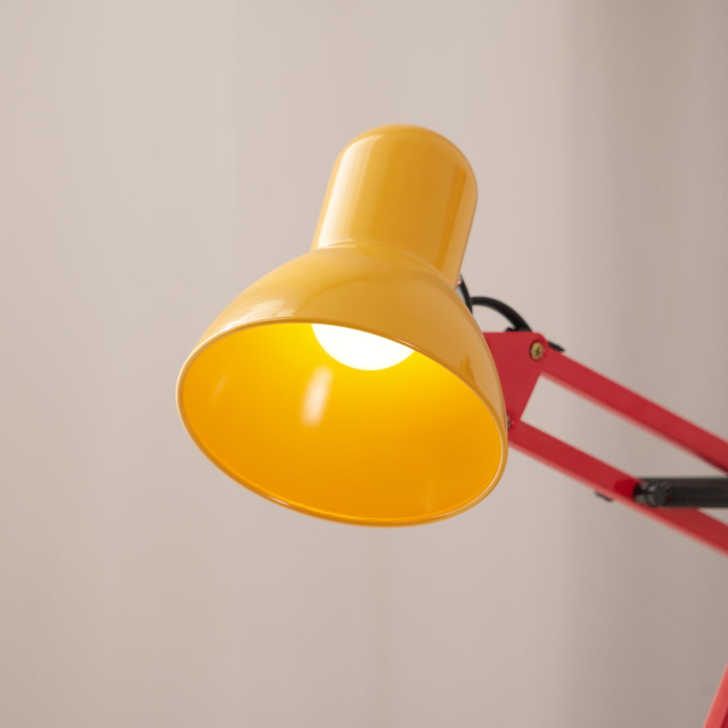 Artistic Modern Table Lamp