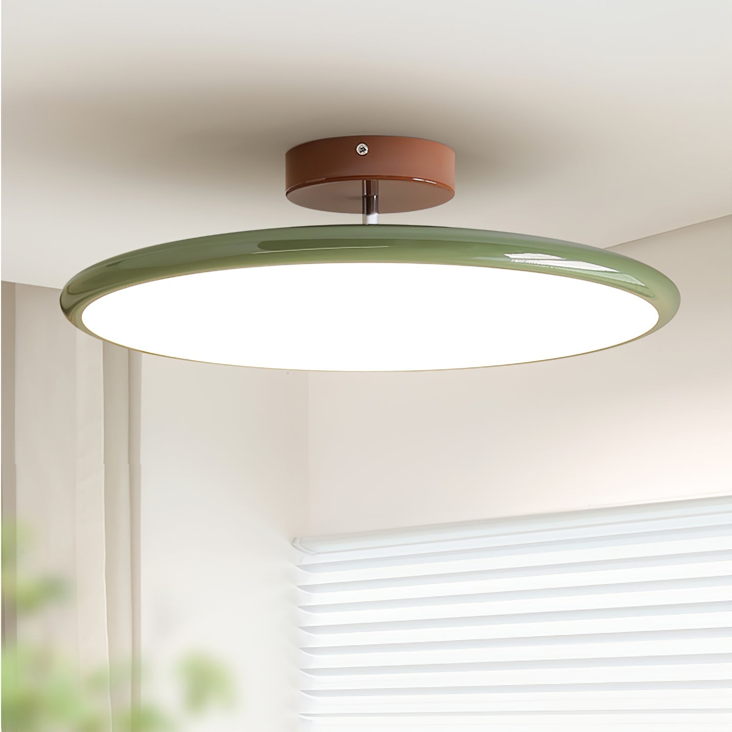 Adjustable ceiling lighting