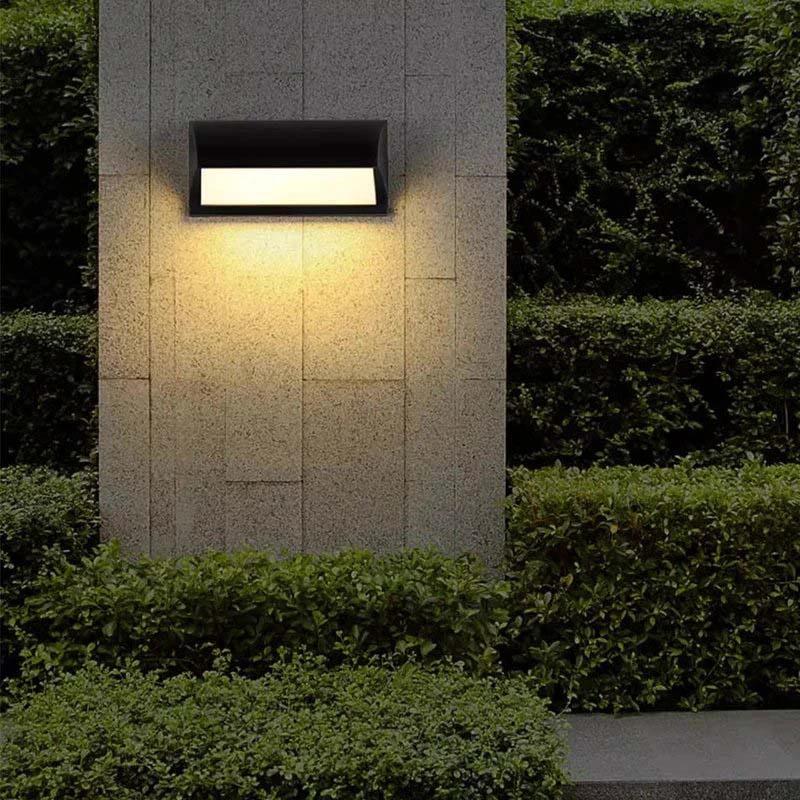Modern Waterproof LED Outdoor Wall Light