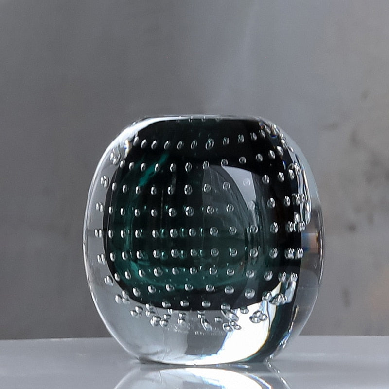 Elegant Glass Vase – Timeless Art & Craftsmanship