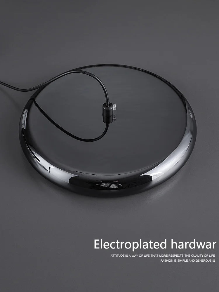 Elegant Aluminum Pendant Lamp