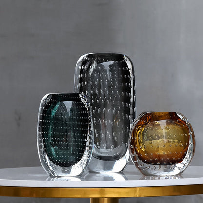 Elegant Glass Vase – Timeless Art & Craftsmanship