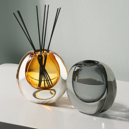 Elegant Glass Vase – Timeless Art & Craftsmanship