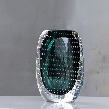 Elegant Glass Vase – Timeless Art & Craftsmanship