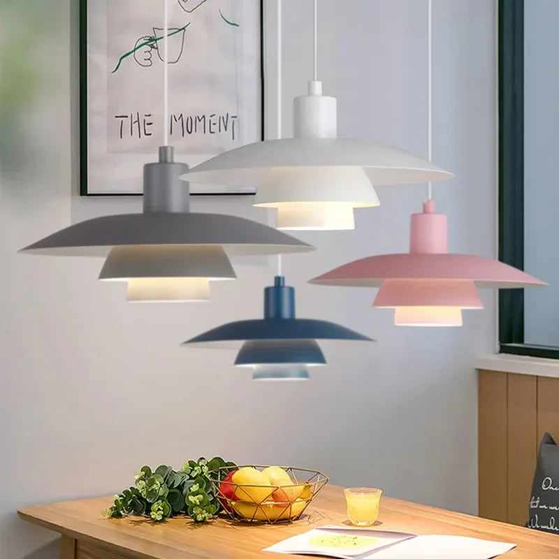 Gradient design pendant light