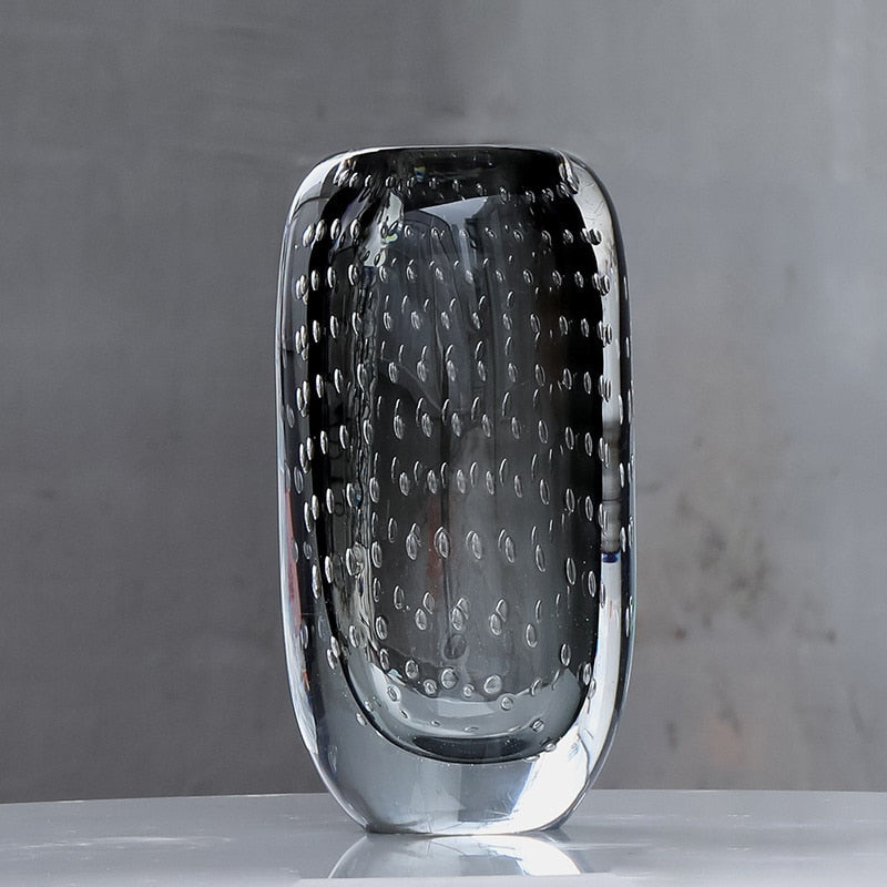 Elegant Glass Vase – Timeless Art & Craftsmanship