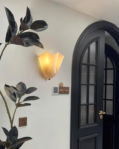 Petal Glass Wall Lamp