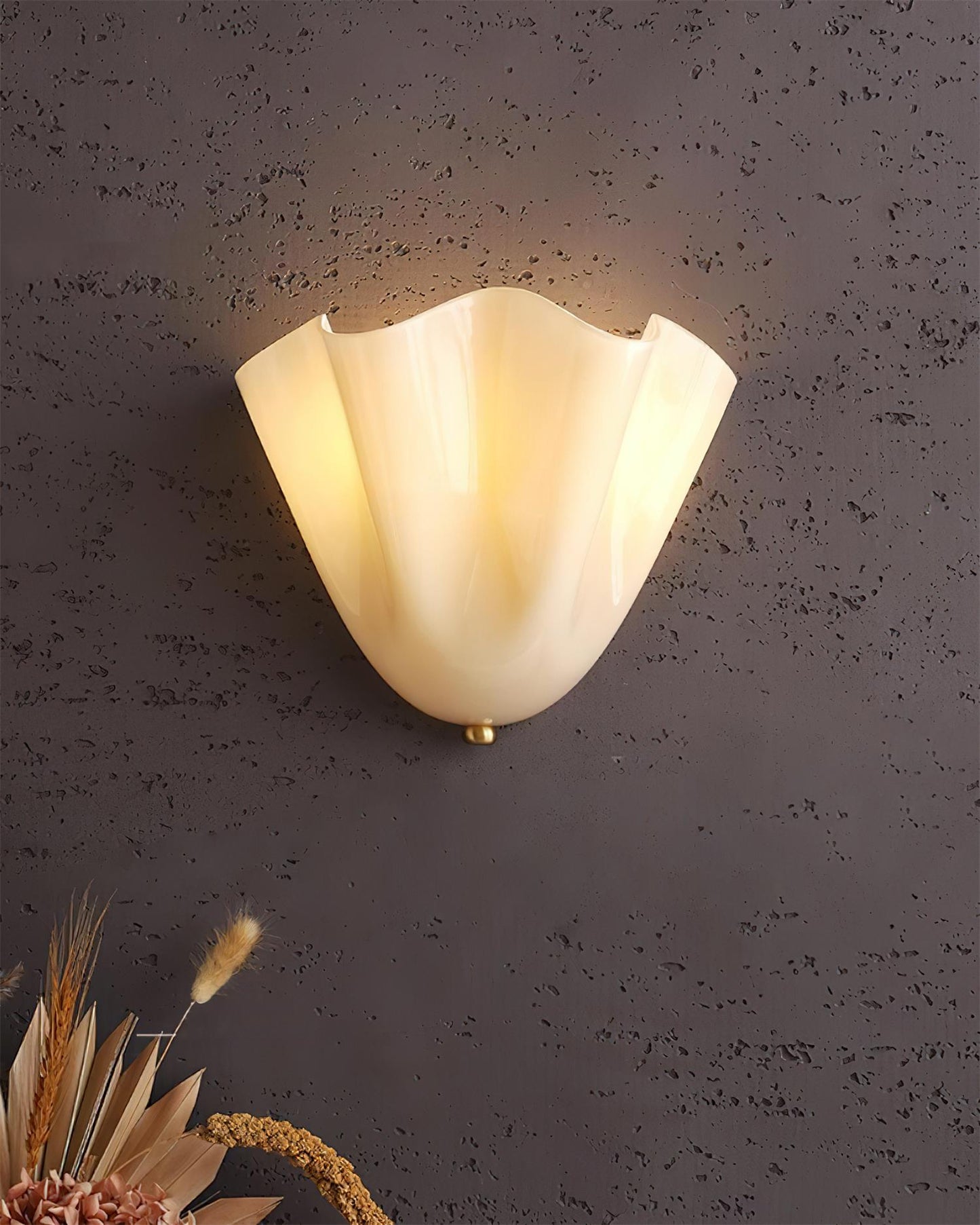 Petal Glass Wall Lamp