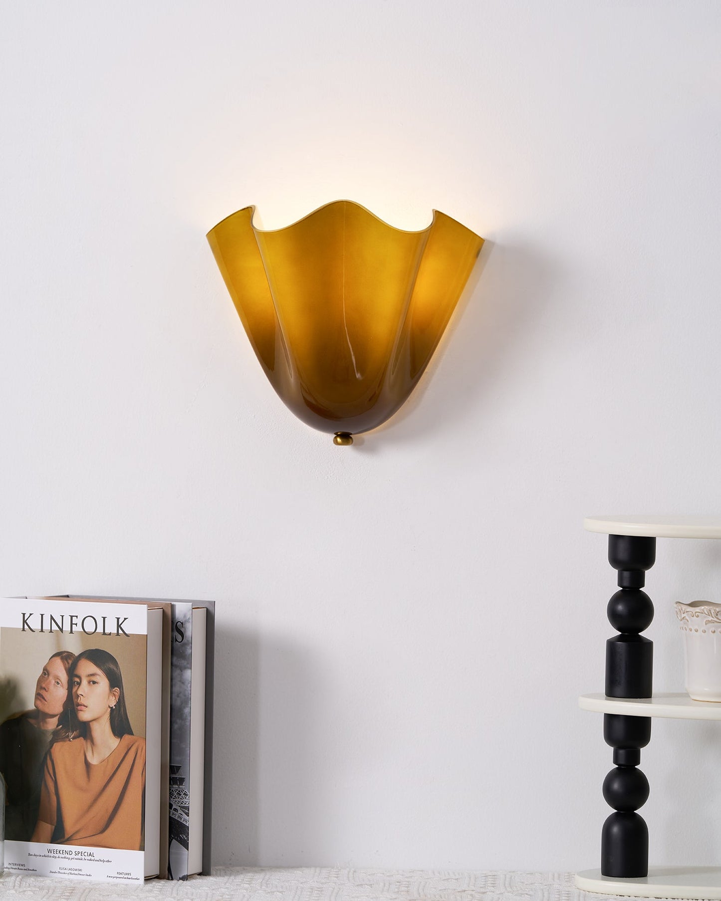 Petal Glass Wall Lamp