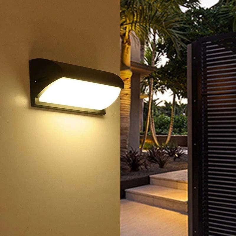 Modern Waterproof LED Outdoor Wall Light