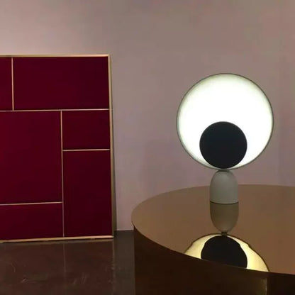 Sculptural bowl table lamp