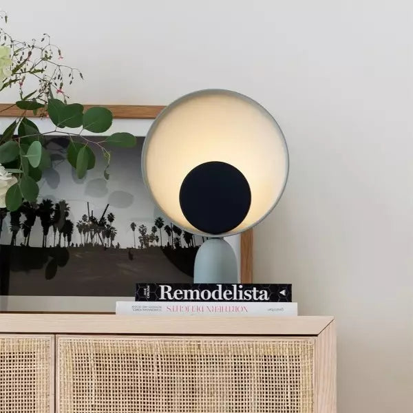 Sculptural bowl table lamp