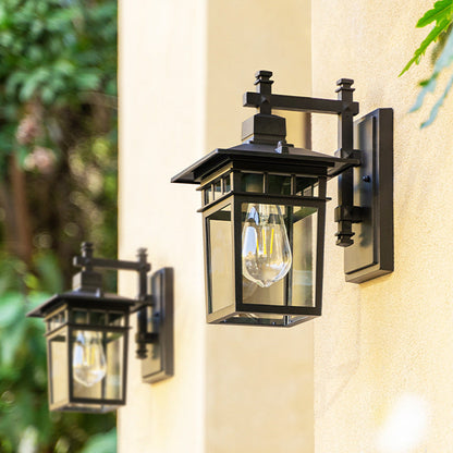 Classic Outdoor Wall Lantern