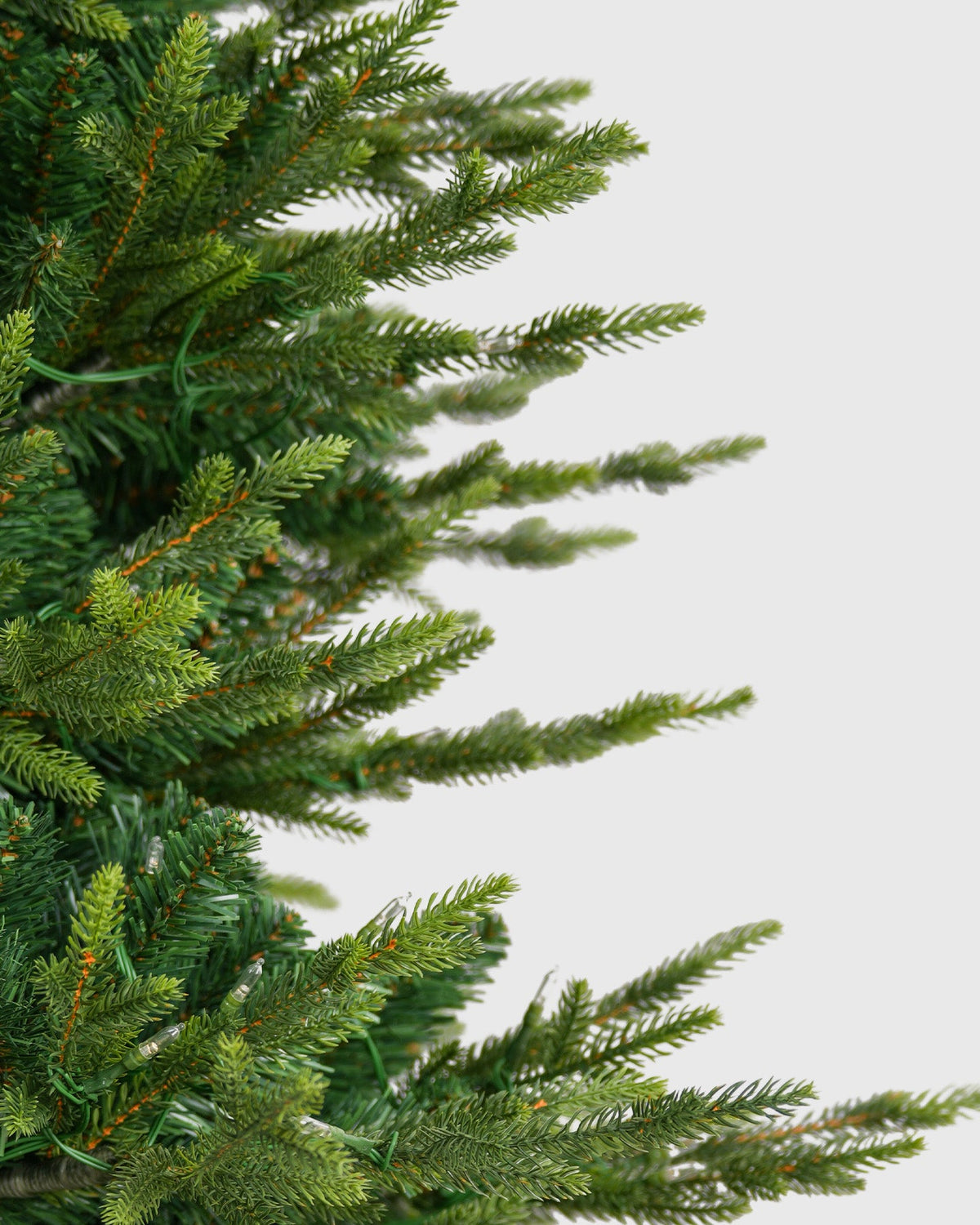 Skovra Classic PE/PVC 12ft Pre-Lit Christmas Tree
