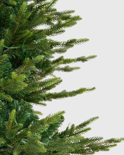 Skovra Classic PE/PVC 12ft Pre-Lit Christmas Tree
