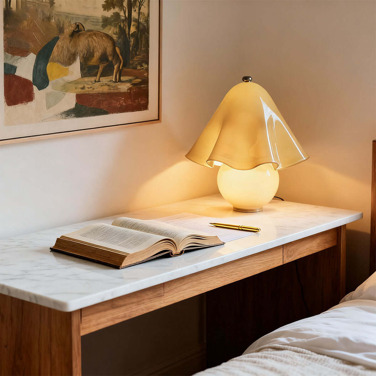 Ruffled Glass Table Lamp