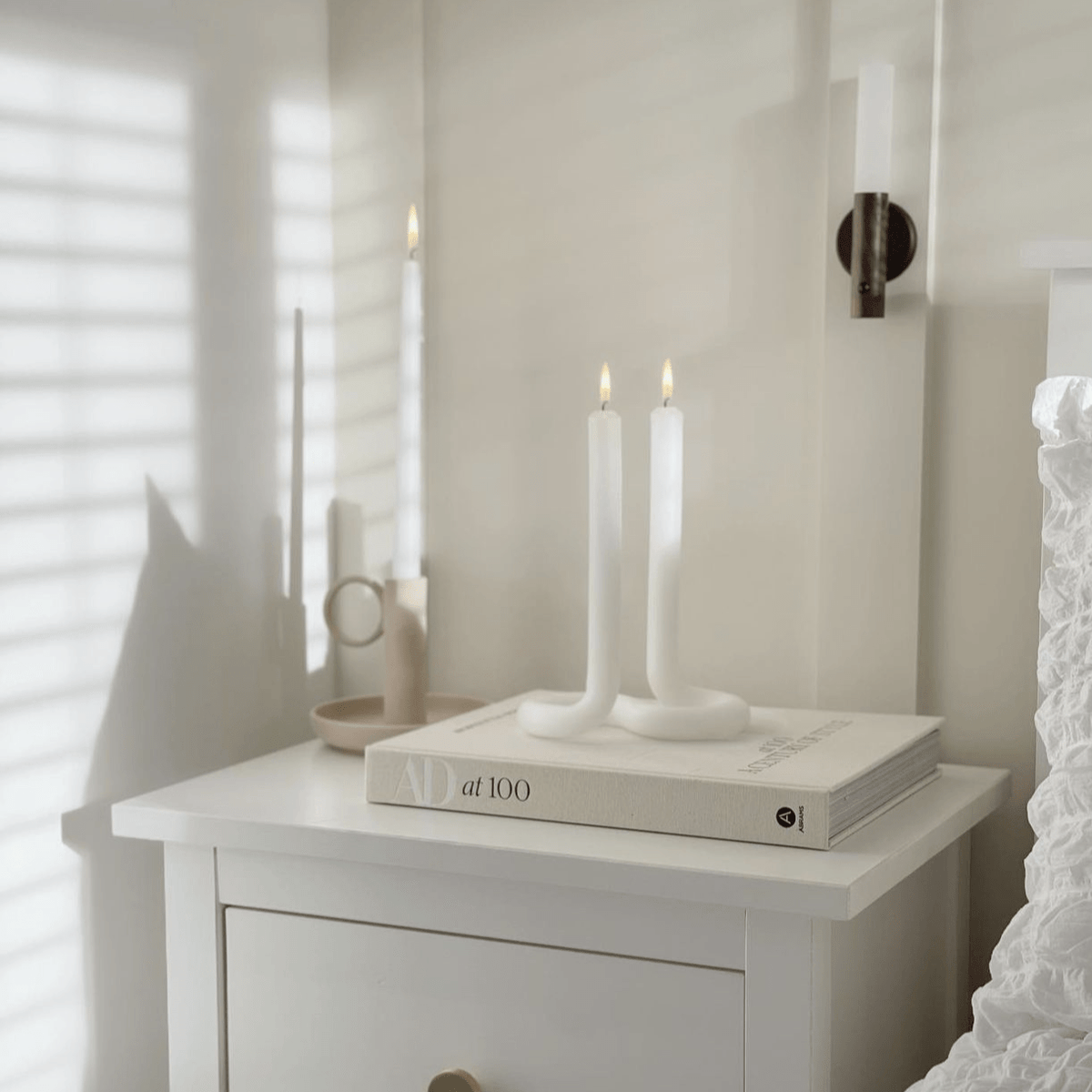 Slim Wood Wireless Wall Light