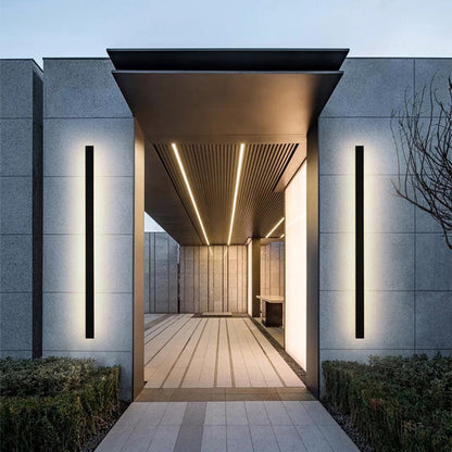 Veldrin Minimalist Slim Black Metal Outdoor Wall Light