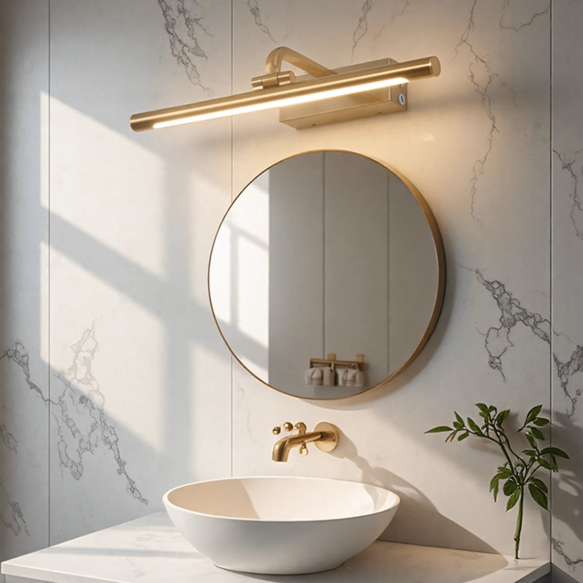 Adjustable Gold Picture Light