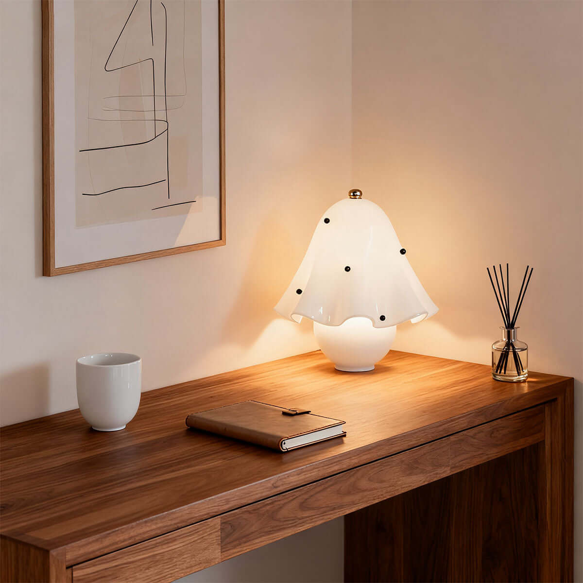 Ruffled Glass Table Lamp