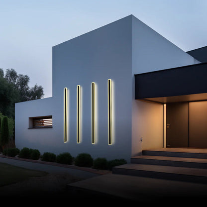 Halvenn Minimalist Acrylic Pane Outdoor Wall Light