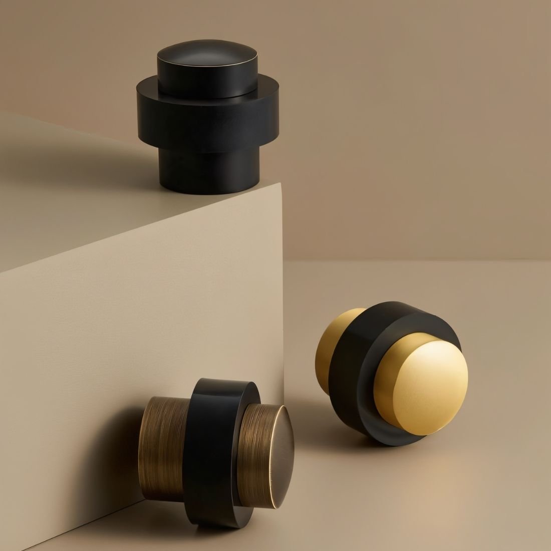 Nelvora Minimalist Brass Floor Door Stop