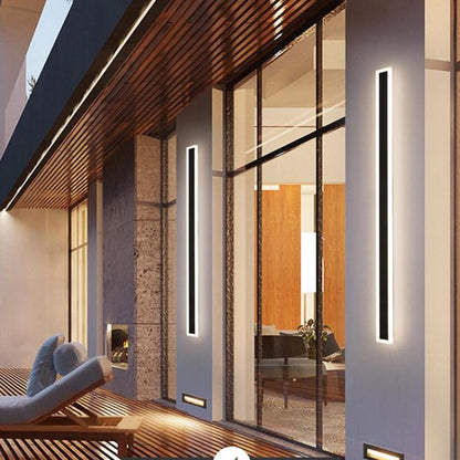 Halvenn Minimalist Acrylic Pane Outdoor Wall Light
