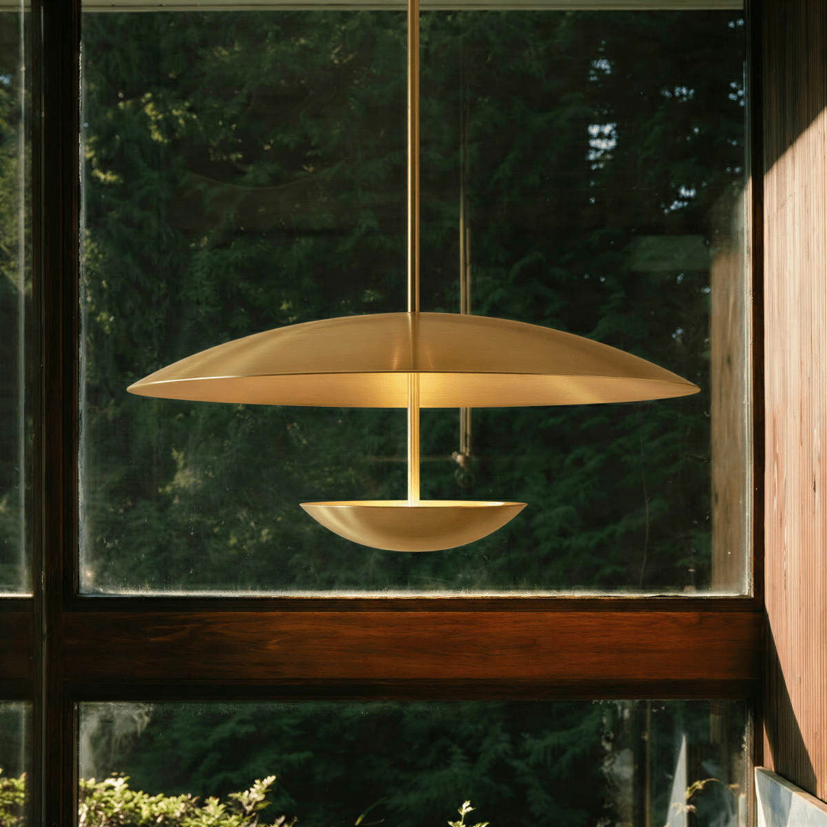 Wide Disc Metal Pendant Light