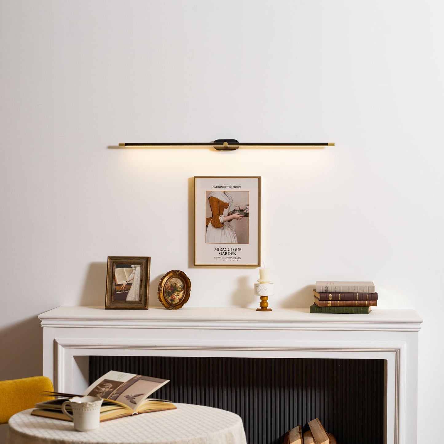 Cordless Linear LED Wall Light