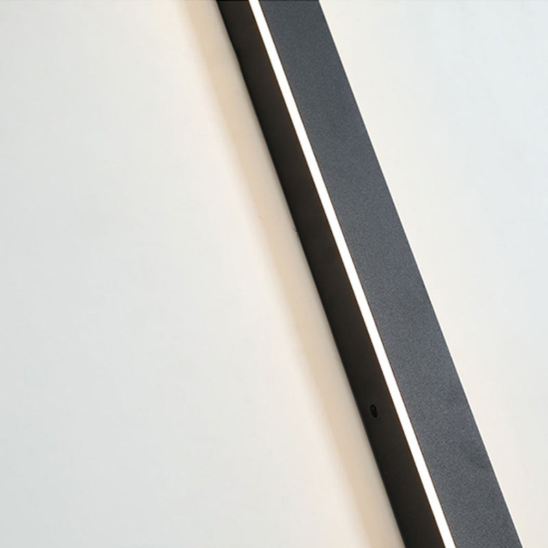 Veldrin Minimalist Slim Black Metal Outdoor Wall Light