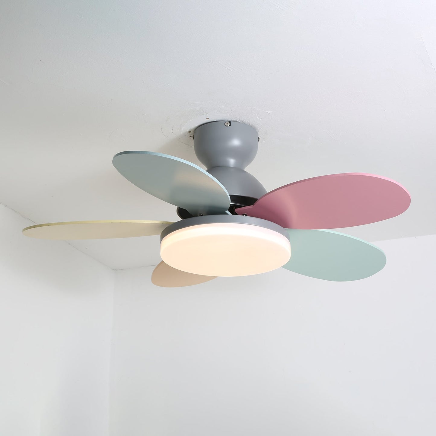 Flower Blade Wood Ceiling Fan