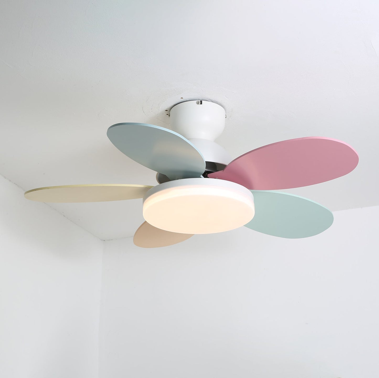 Flower Blade Wood Ceiling Fan