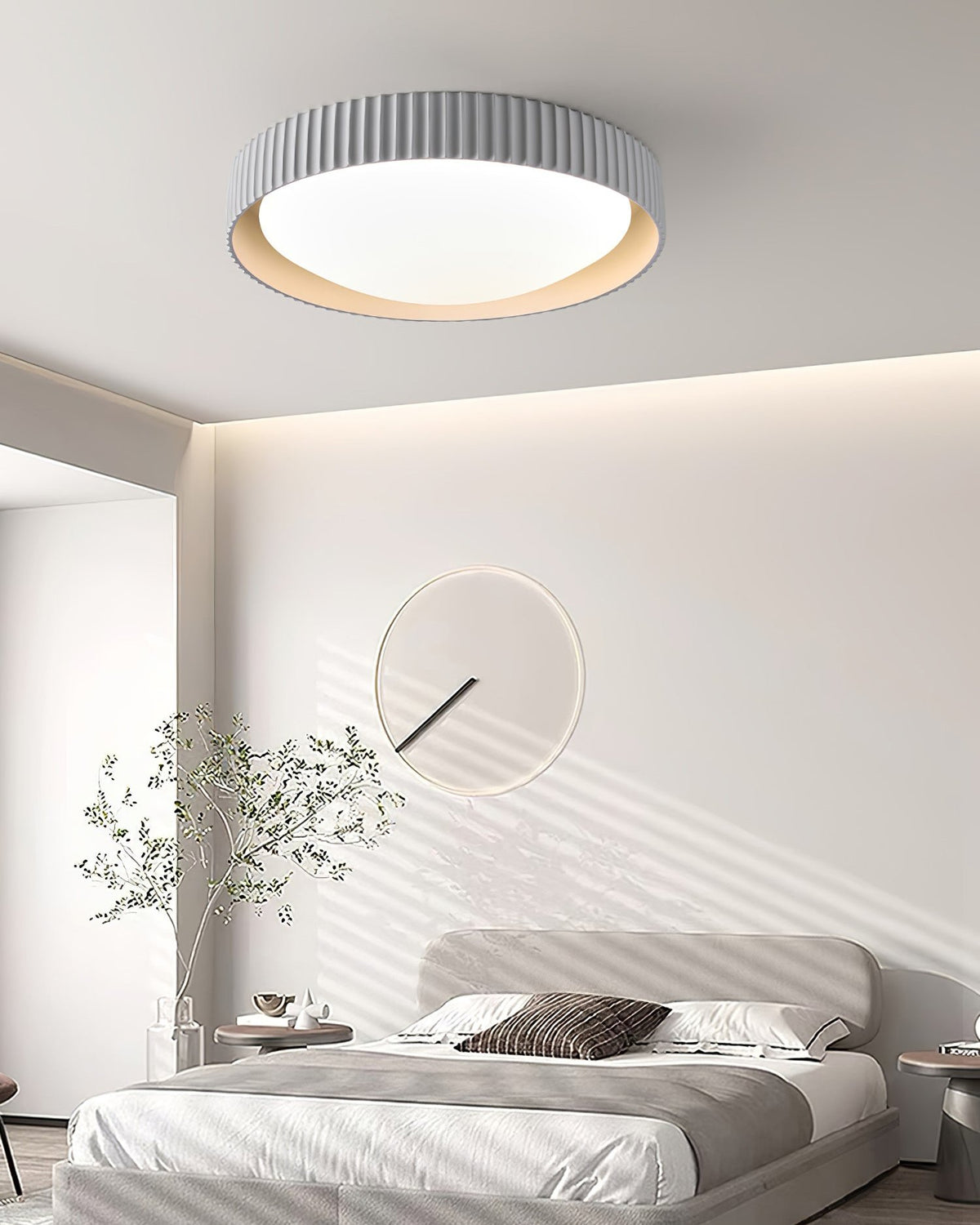 Fluted Resin Disc Ceiling Light