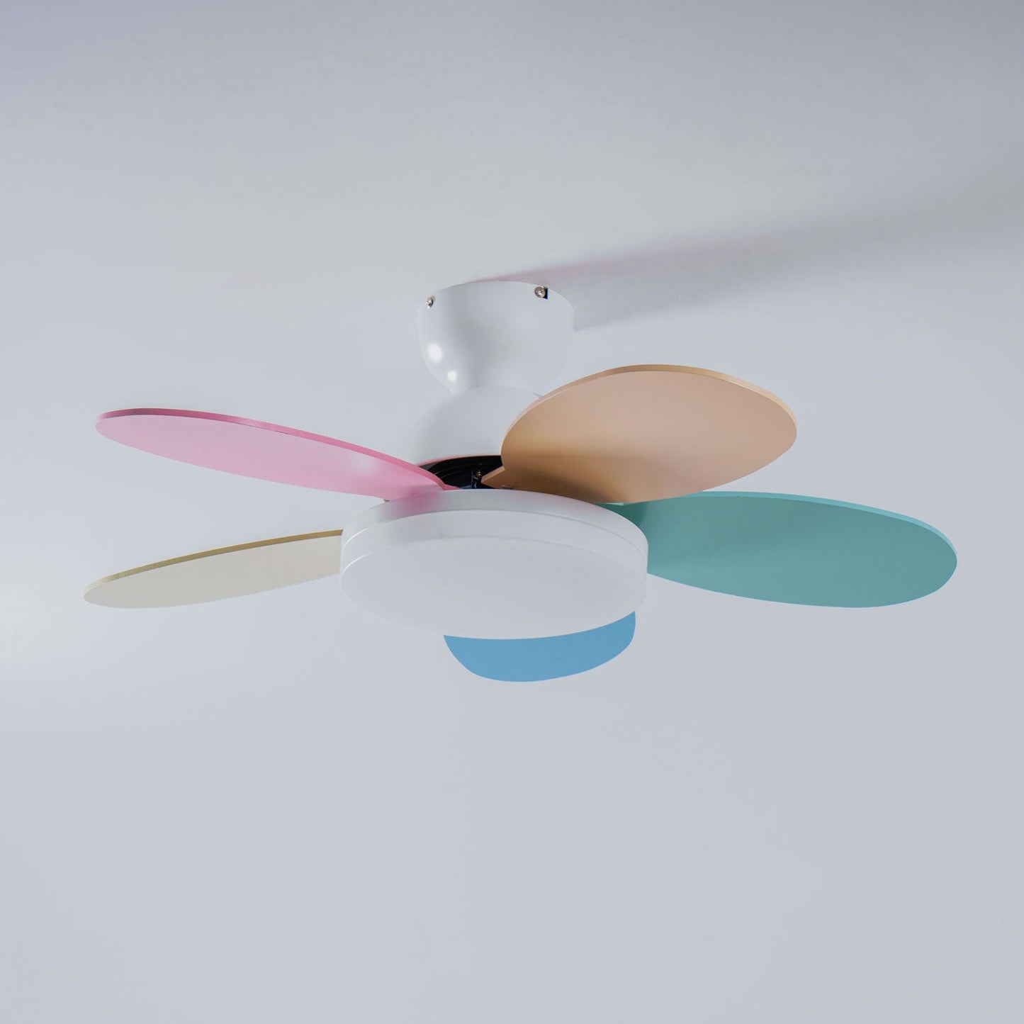 Flower Blade Wood Ceiling Fan