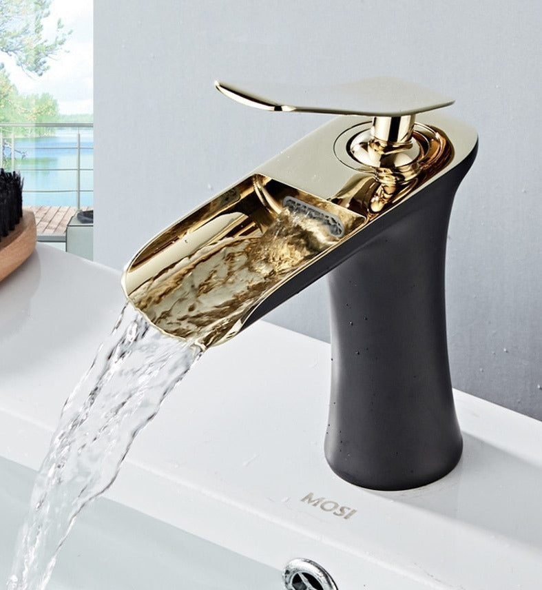 Modern Waterfall Bathroom Faucet – Style & Elegance