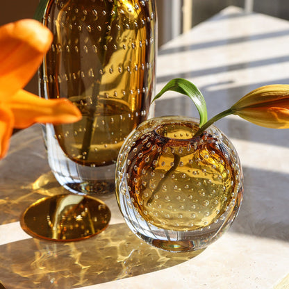 Elegant Glass Vase – Timeless Art & Craftsmanship