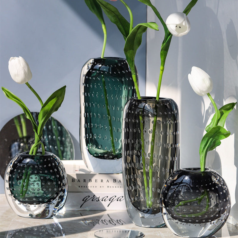 Elegant Glass Vase – Timeless Art & Craftsmanship