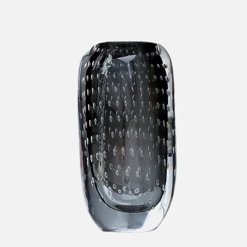 Elegant Glass Vase – Timeless Art & Craftsmanship