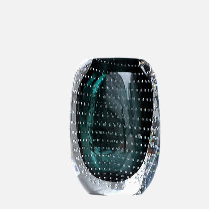 Elegant Glass Vase – Timeless Art & Craftsmanship