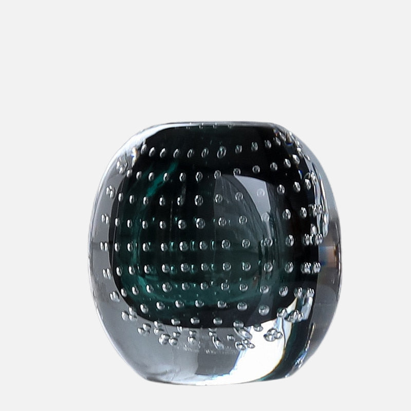Elegant Glass Vase – Timeless Art & Craftsmanship