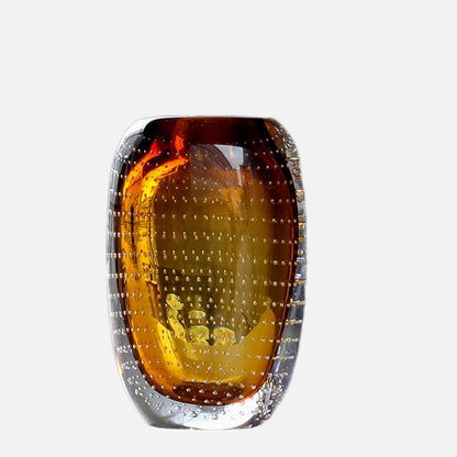 Elegant Glass Vase – Timeless Art & Craftsmanship