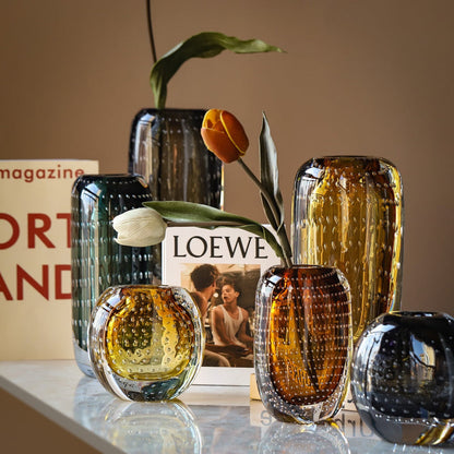 Elegant Glass Vase – Timeless Art & Craftsmanship