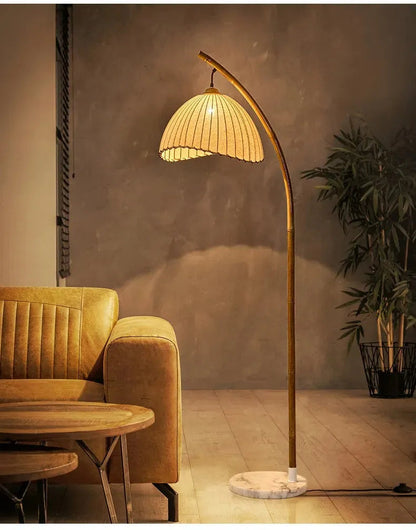 Vintage Bambus-Stehlampe – Retro-Design mit warmem Licht-Aster Selection