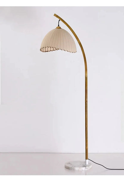 Vintage Bambus-Stehlampe – Retro-Design mit warmem Licht-Aster Selection